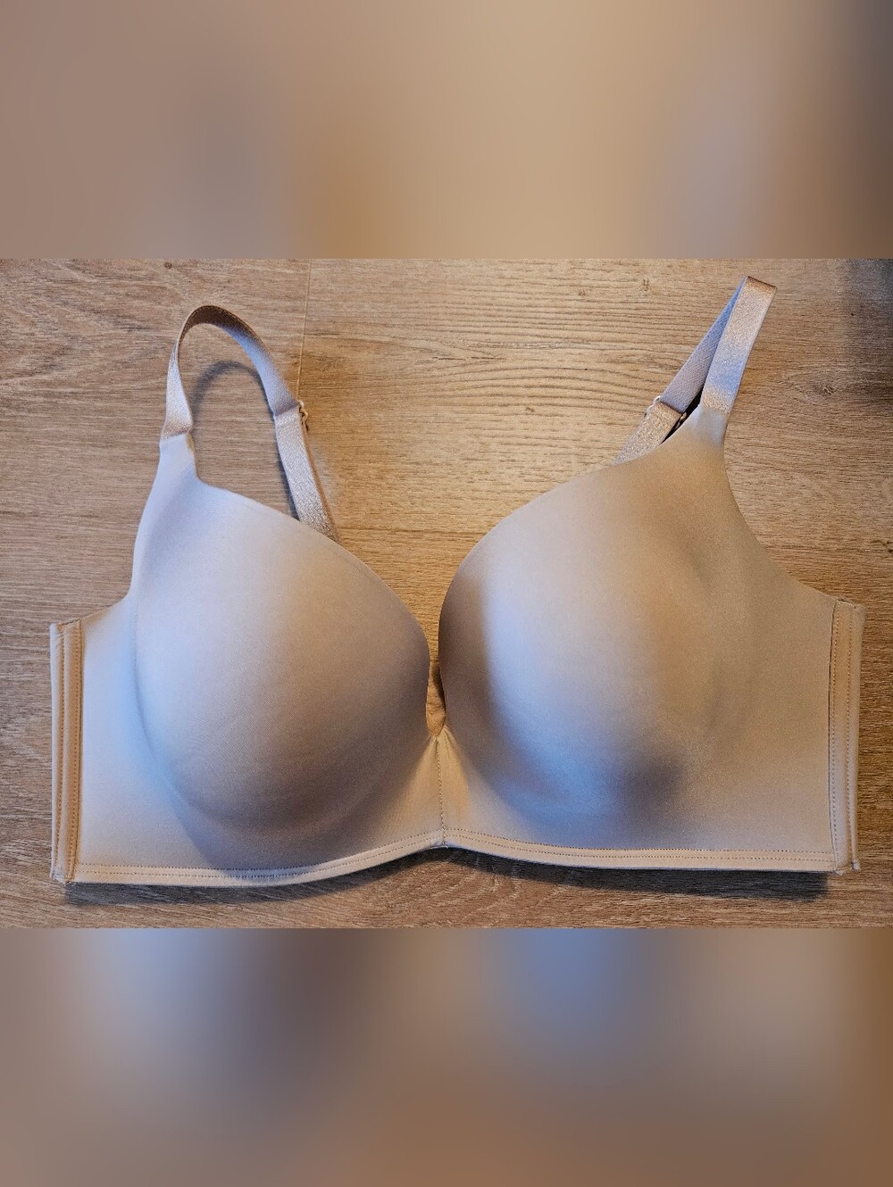 Maidenform Self Expressions Women's Wireless Push-Up T-Shirt Bra Beige - Sz 40D